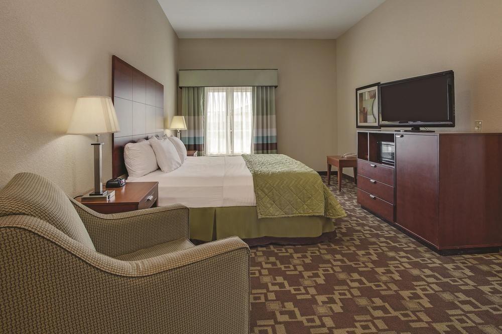La Quinta By Wyndham Tupelo Hotel Exterior foto