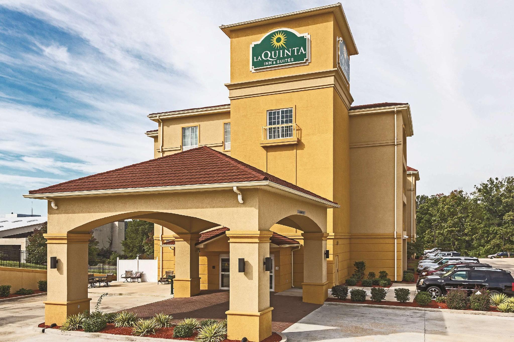 La Quinta By Wyndham Tupelo Hotel Exterior foto